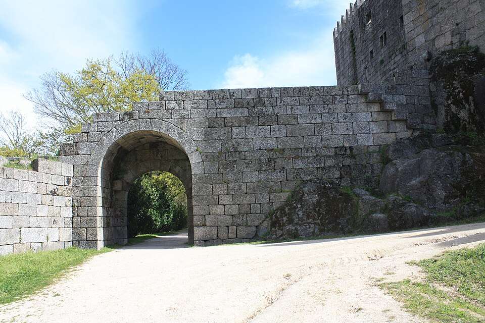 The castle gate at Guimarães